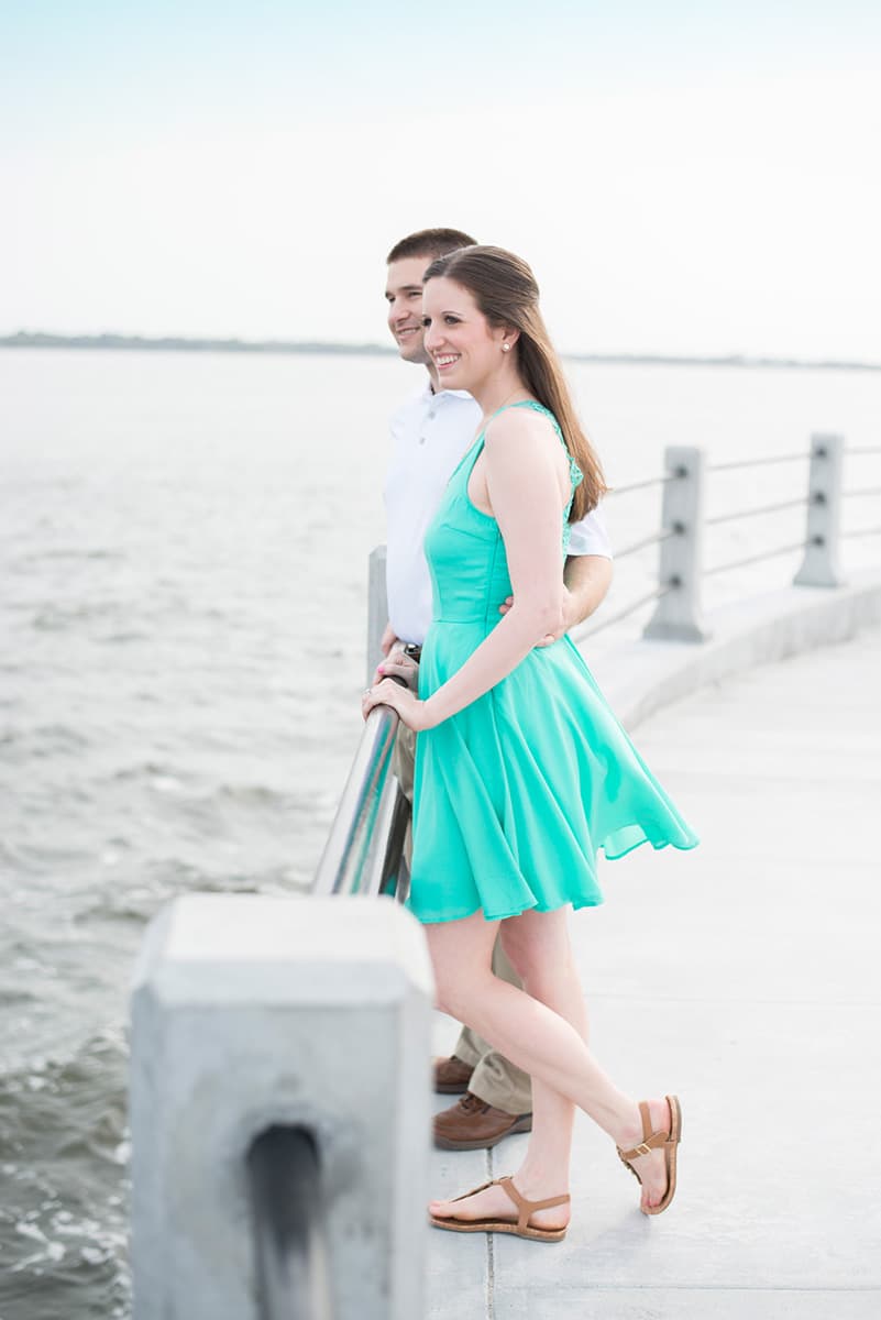 Engagement pictures by the ocean and battery park in Charleston, SC