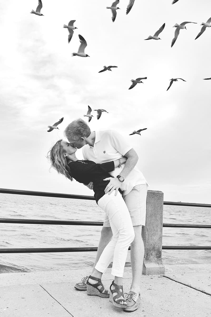 Birds downtown Charleston engagement pictures