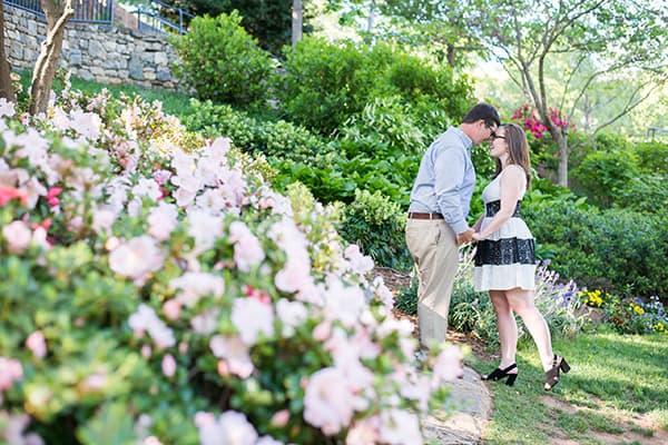 Falls Park engagement pictures in Greenville, SC